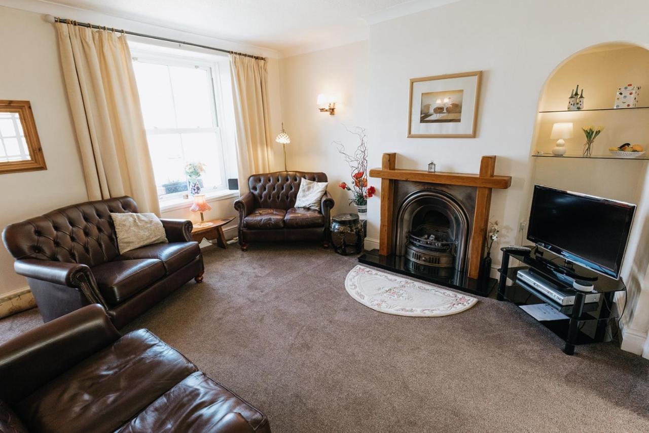 Willow Cottage - Cost 3 Bed Cottage In Penrhyn Bay With Sea Views With Access To Snowdonia Rhôs-on-Sea Екстериор снимка
